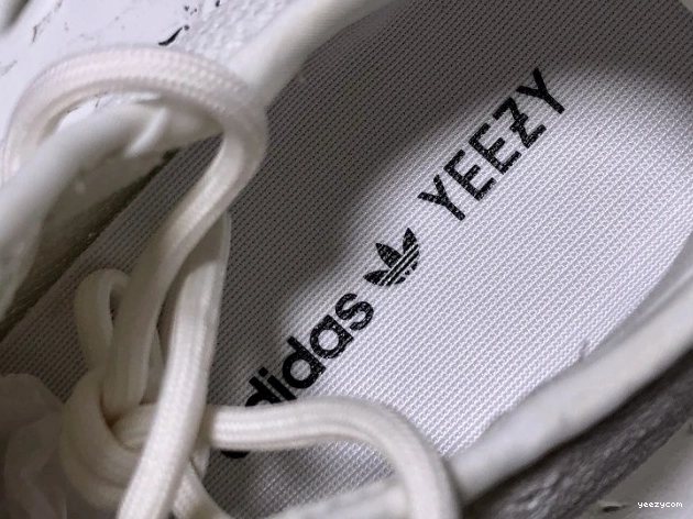 Boost V2 White Cream Adidas Yeezy CP9366 350 0807